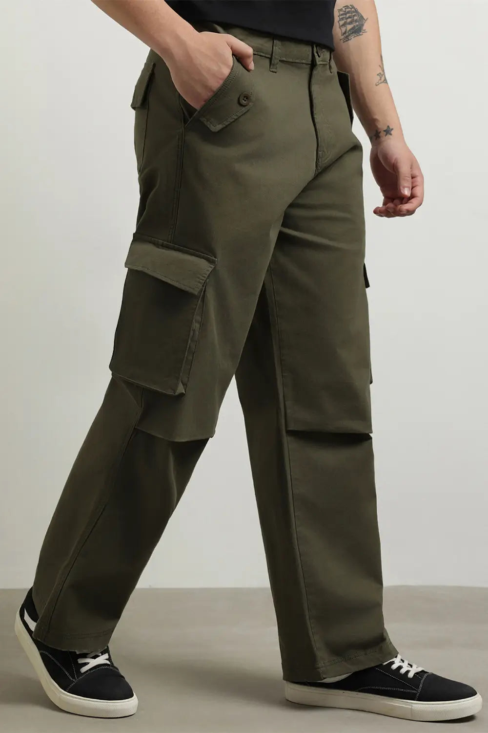 Baggy Fit Woven Cargo Pants