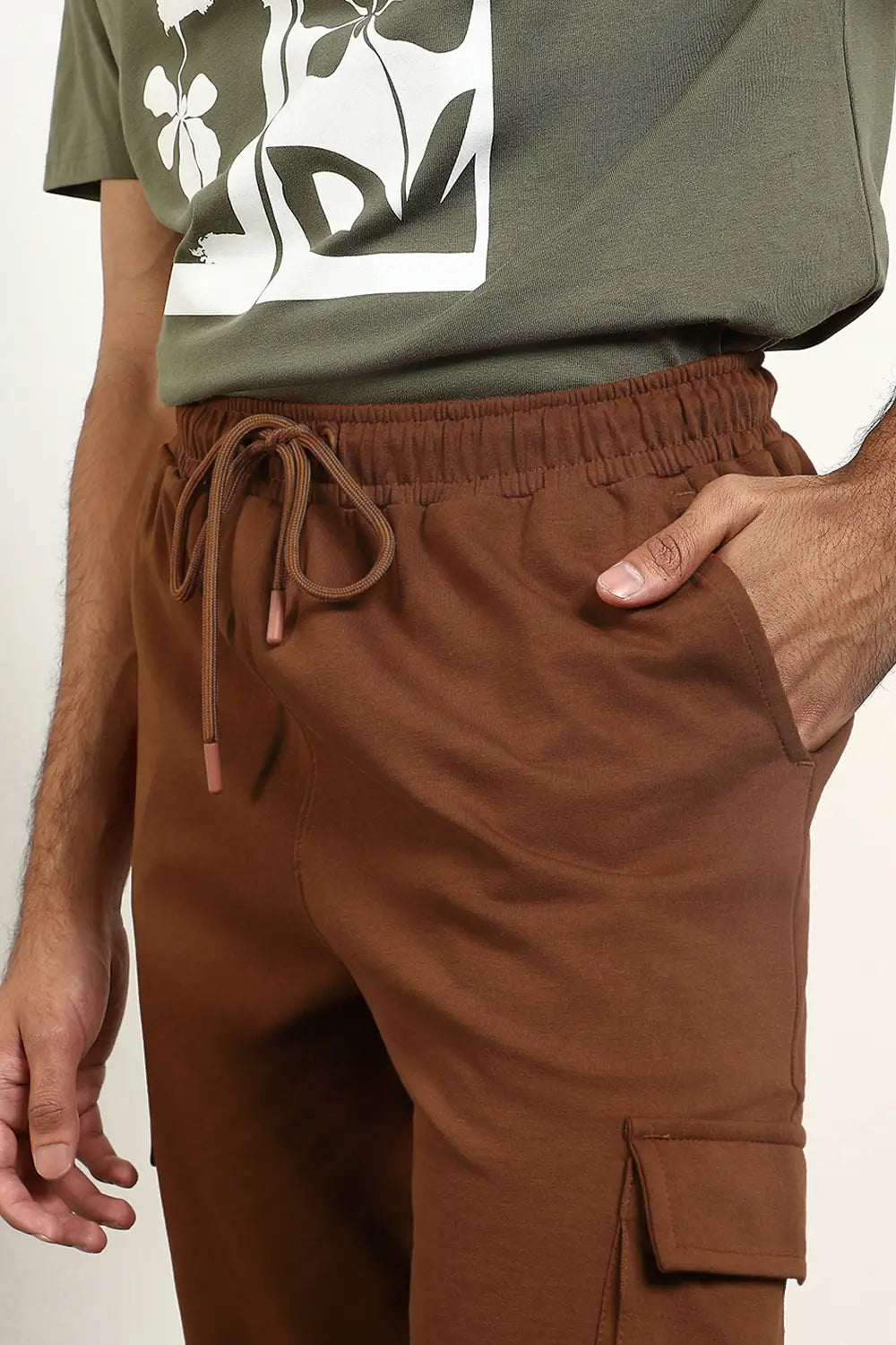 Nobero Classic Cargo Joggers